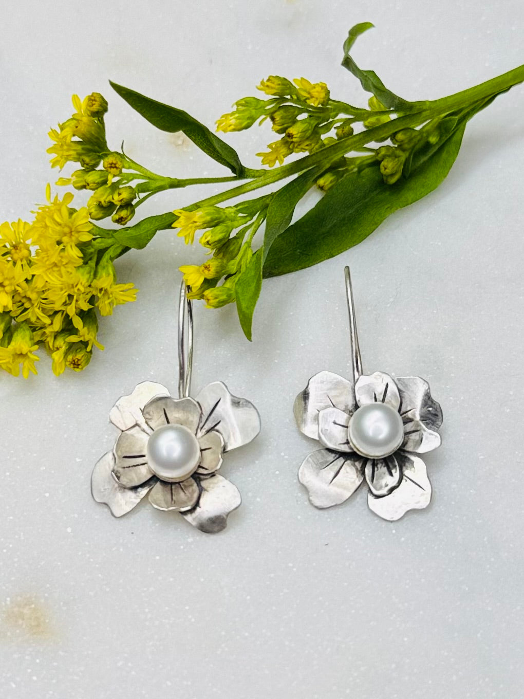 Flora Pearl Flower Earrings