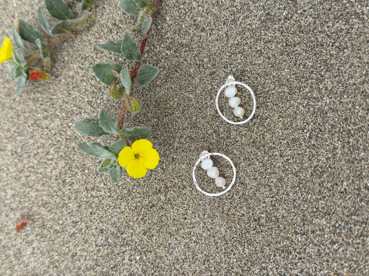 Mini Freshwater Pearl Circle Earrings