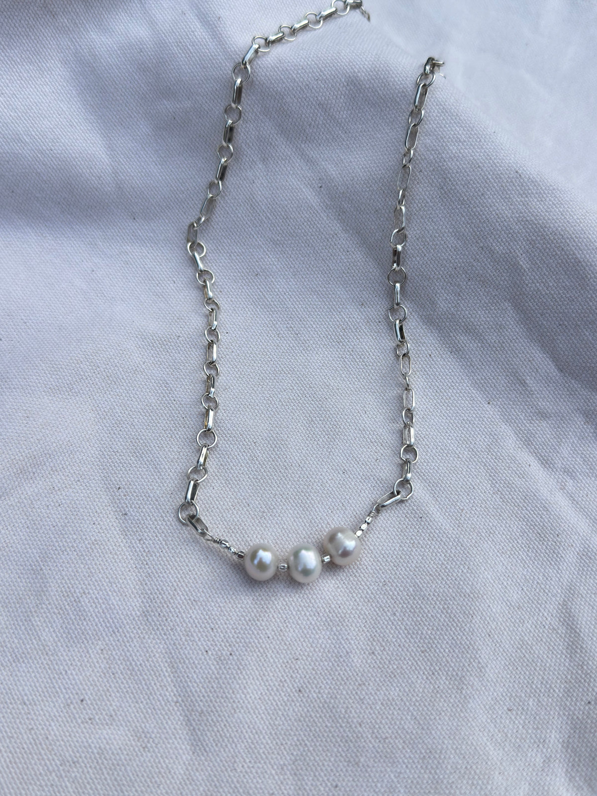 Three Pearl Link Necklace - 14"