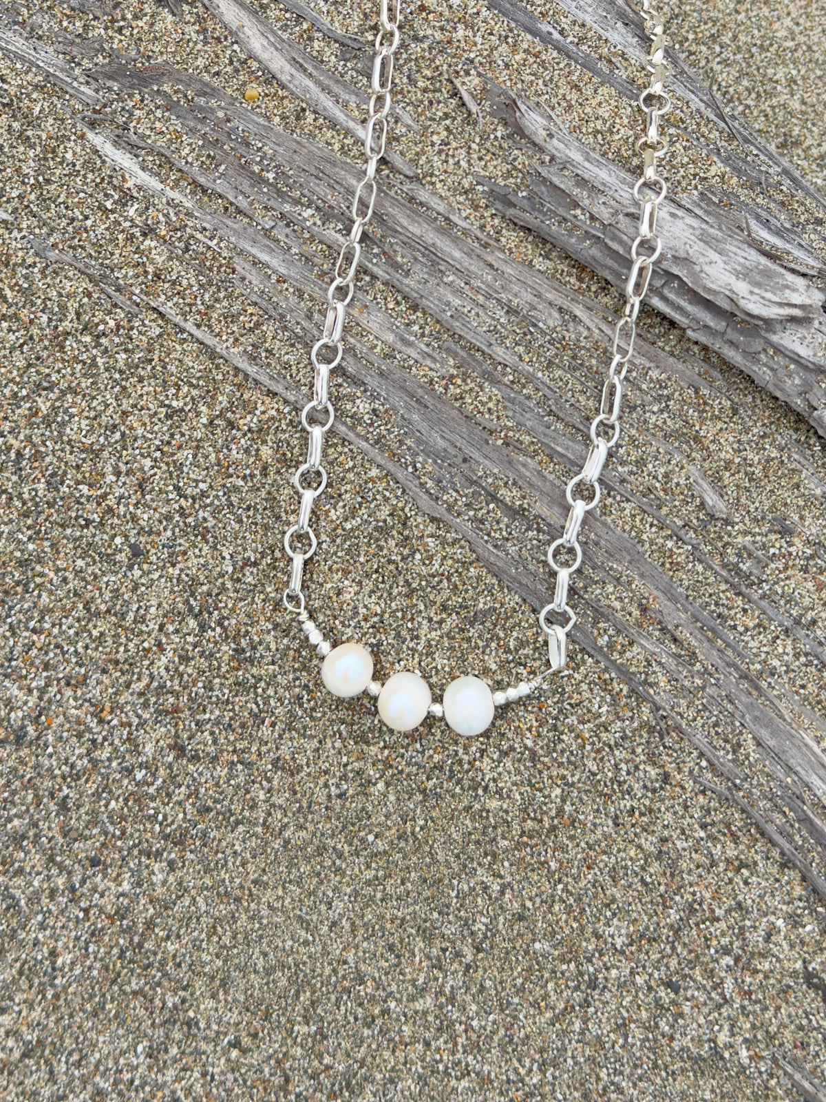 Three Pearl Link Necklace - 14"